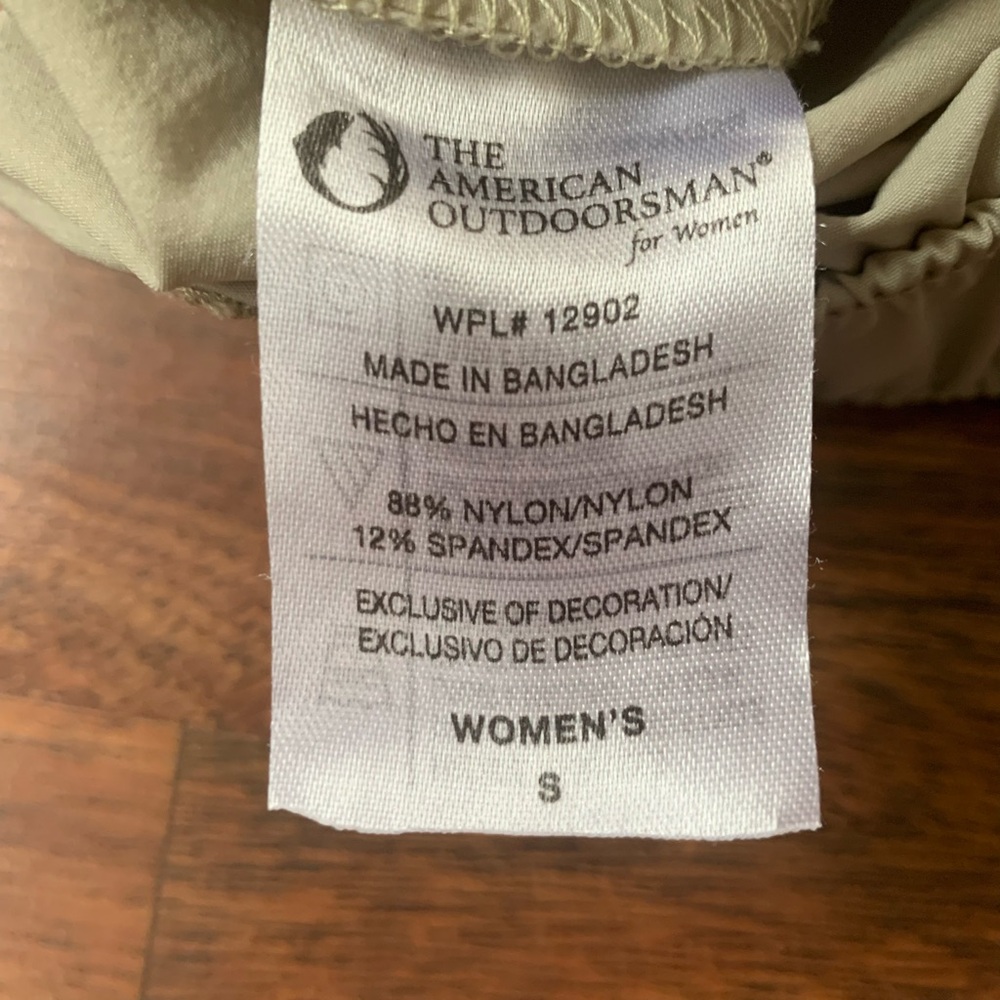 The American Outdoorsman Lightweight Nylon Cargo Shorts Women’s Small WPL 12902 - Picture 7 of 8